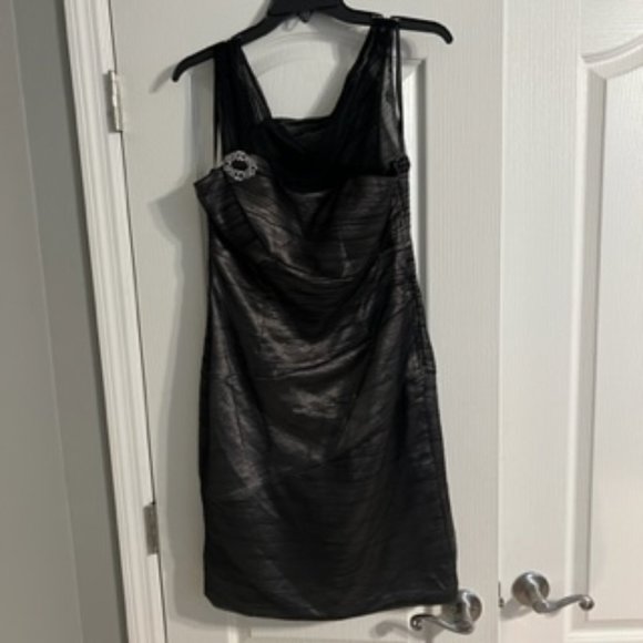 Night Way Women's Dress With Brooch Pin 8 - Picture 1 of 15